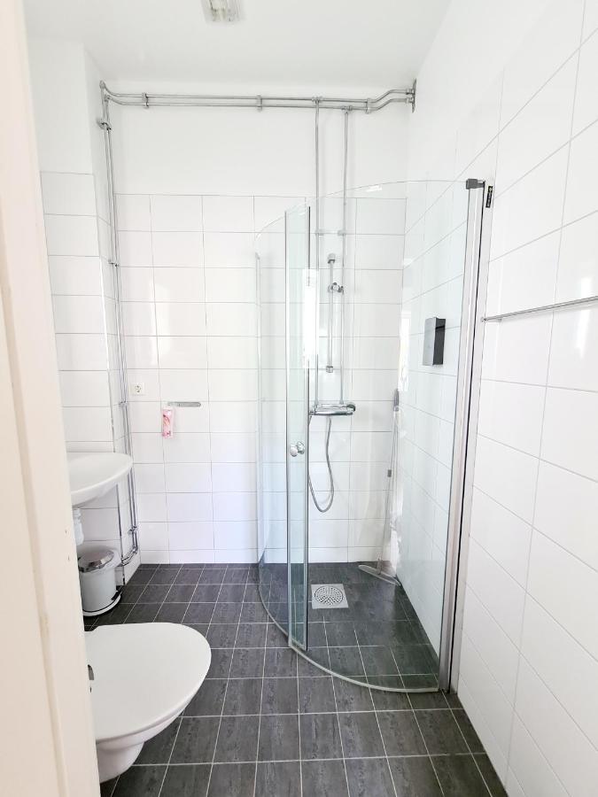 Roeda Magasinet Hotel Mariefred Buitenkant foto