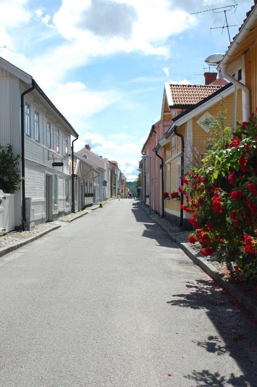 Roeda Magasinet Hotel Mariefred Buitenkant foto