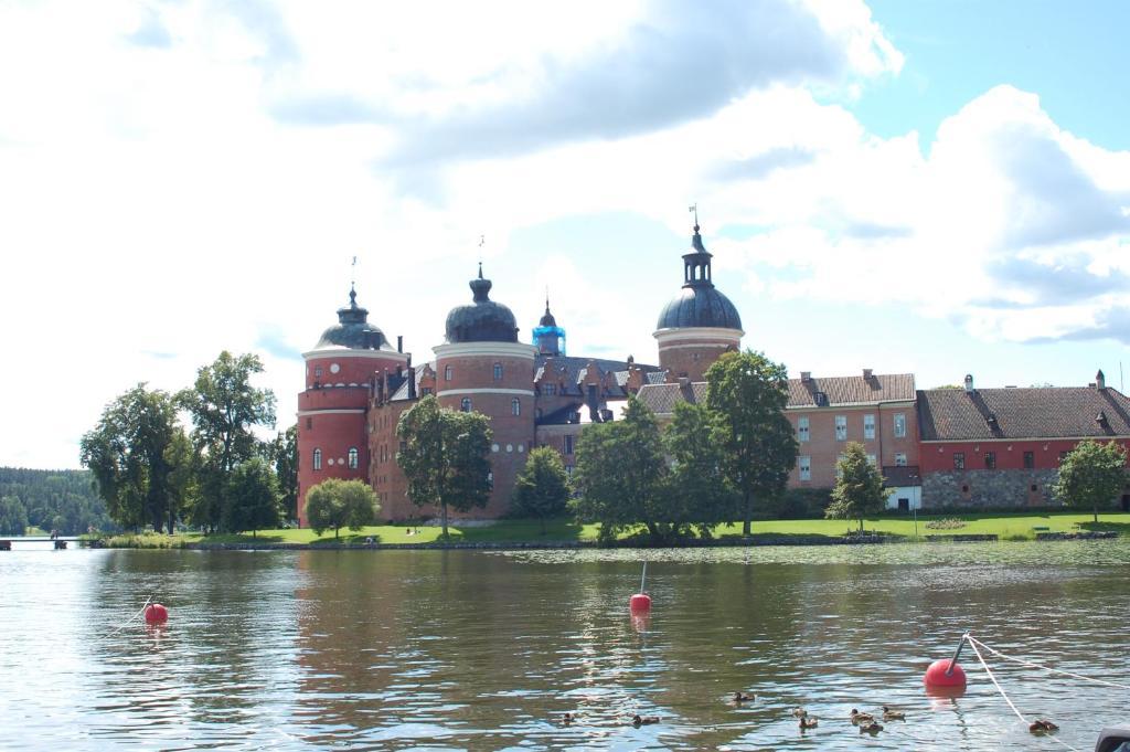 Roeda Magasinet Hotel Mariefred Buitenkant foto